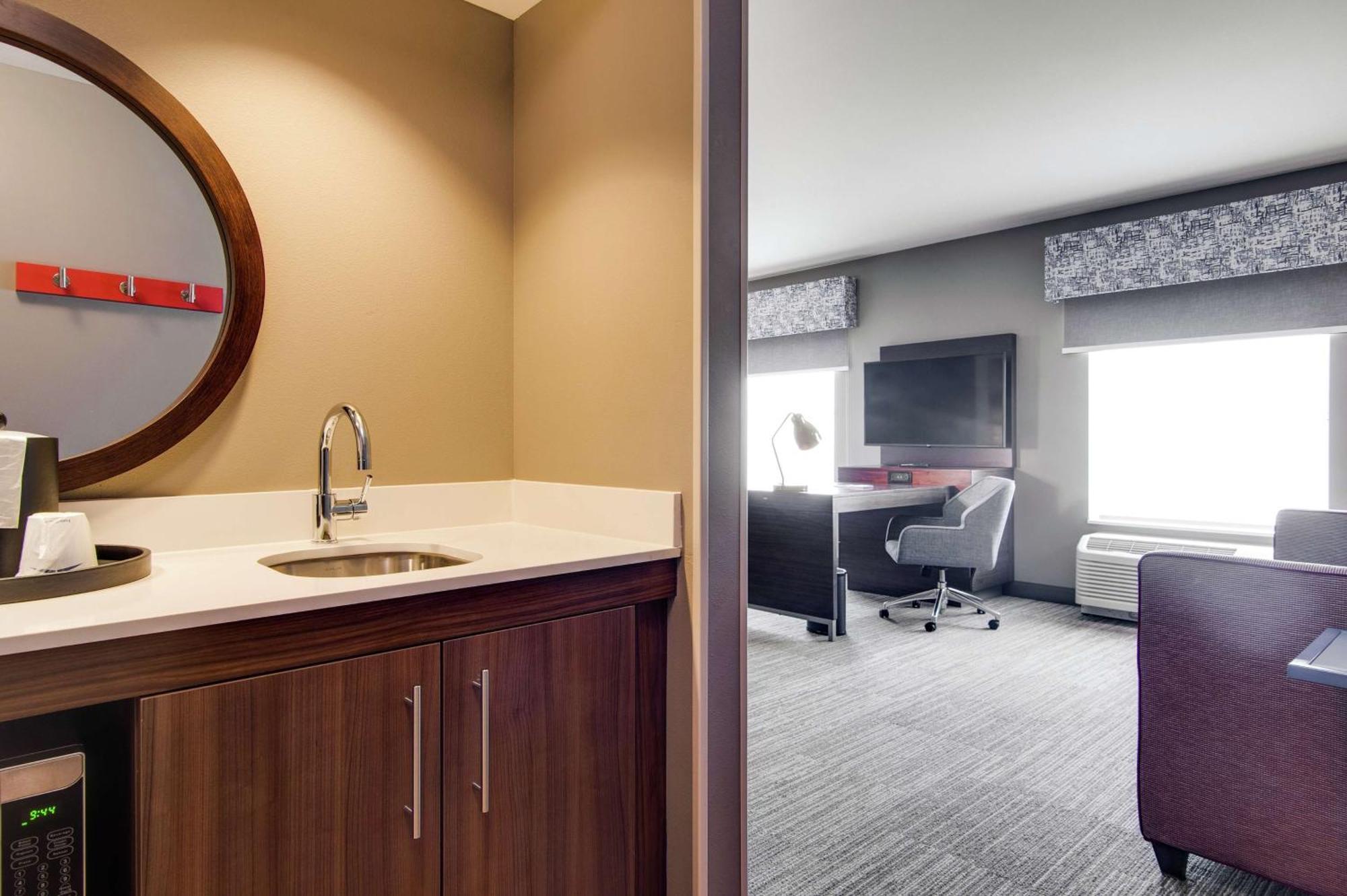 Hampton Inn & Suites By Hilton Nashville North Skyline Bagian luar foto