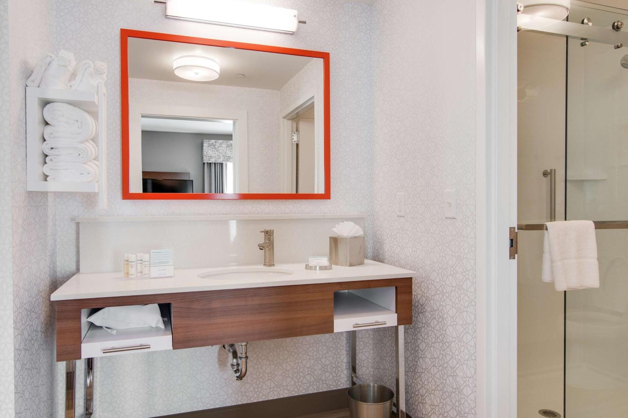 Hampton Inn & Suites By Hilton Nashville North Skyline Bagian luar foto